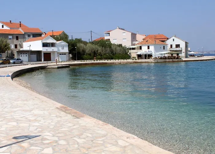 Apartamento By The Sea Kali, Ugljan - 8246 *