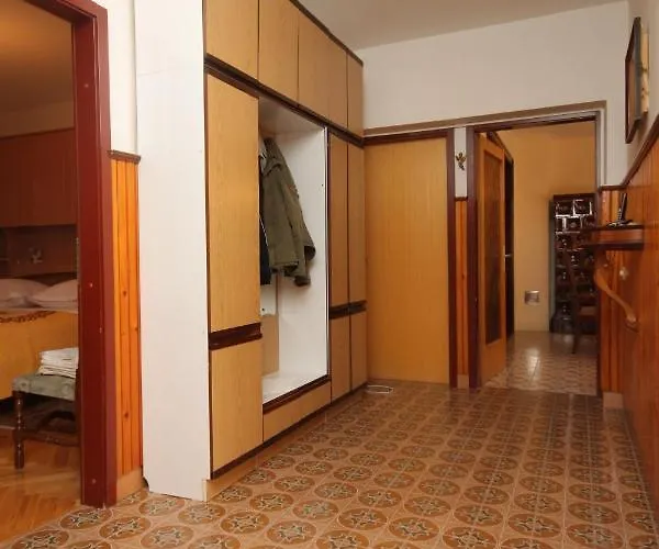 Apartamento By The Sea Kali, Ugljan - 8246